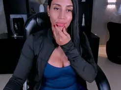 Amateur Best live sex cam show of CharlotteCox