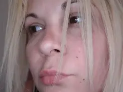 Amateur Nude Webcam of Hottye