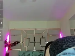 Amateur Adult Webcam of brenda_mejiaa