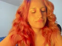 Amateur Live Sex Cam of GiaRoussel