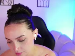Amateur Free Live Porn of AliceHarper1