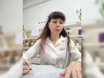 Bongacams Free Porn Cam of caroliiine