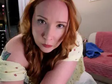 Bongacams Private Sex Chat of ScarletCarnally