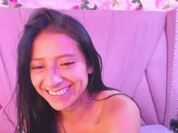 Bongacams Free Porn Cam of SharlotRodriguez