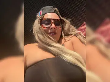 Bongacams Private Sex Chat of ProseccoMood