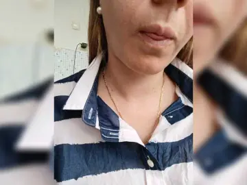 Bongacams Live Porn of Alenushka888