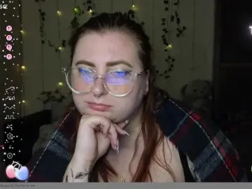 Bongacams Free Porn Cam of Aliciaredluv