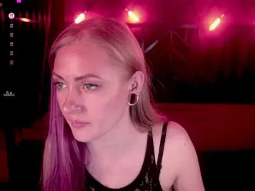 Bongacams Nude Webcam of DramaQuenns