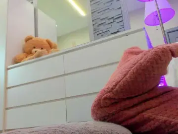 Bongacams Free Live Porn of Reina-Cummings