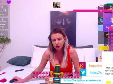 Bongacams Sex Chat of MiaHot