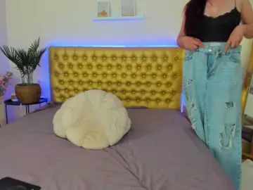 Bongacams Free Porn Cam of TrishaDarks