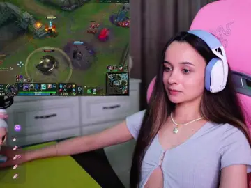 Bongacams Free Porn Cam of JuicyAngel