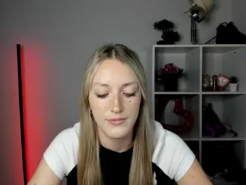 Bongacams Watch Live Sex Cams of EvelynBlond
