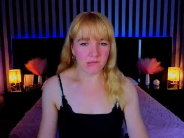 Bongacams Free Live Porn of KirraSalute