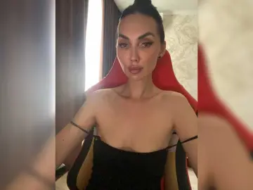 Bongacams Free Live Porn of LolaFox