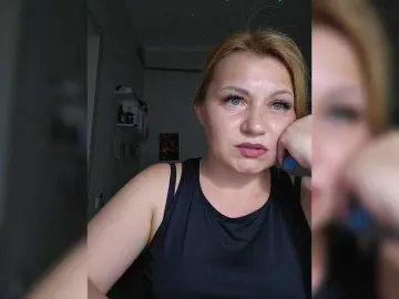 Bongacams Free Live Porn of CosandraMix