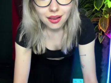 Bongacams Live Sex Cam of xxHeidiLove