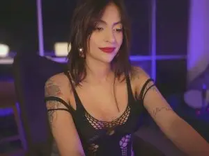 Cam4 Live Porn of rossaquenn