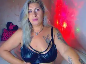 Cam4 Watch Live Sex Cams of LilithLux