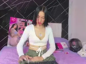 Cam4 Live Porn of candyleilaa