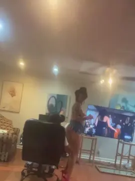 Cam4 Free Live Porn of RosieBloomzXXX