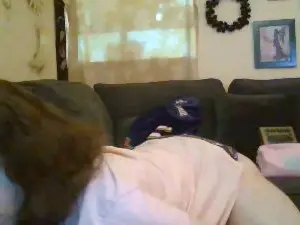Cam4 Live Sex Cam of QueenCrimson