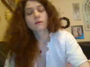Cam4 Live Porn of QueenCrimson