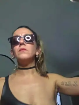 Cam4 Free Live Porn of KaliNohir