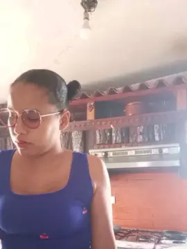 Cam4 Private Sex Chat of Monica2702