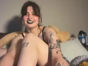 Cam4 Live Porn of Mystique2001