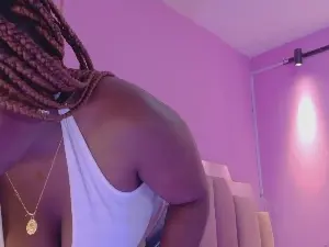 Cam4 Adult Webcam of LoveQueen2