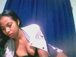 Cam4 Watch Live Sex Cams of Fitiavana8