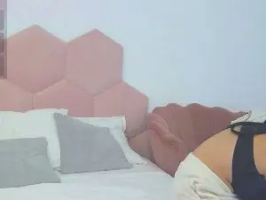 Cam4 Watch Live Sex Cams of LadyLiia