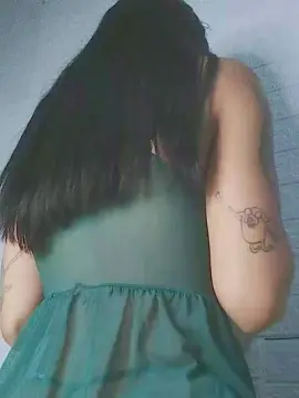 Cam4 Sex Cam of latinakira1