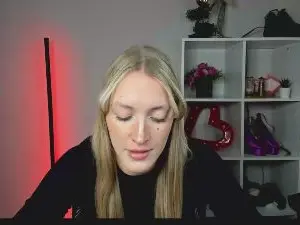 Cam4 Live Sex of EvelynBlond