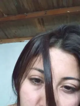 Cam4 Adult Video Chat of EMMACURVYHOT