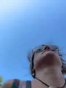 Cam4 Adult Video Chat of lesnympho_sexy
