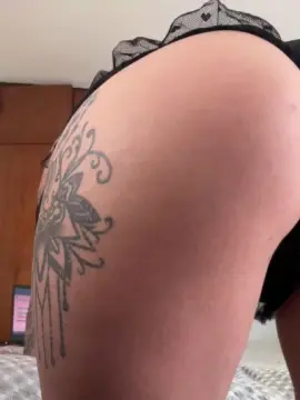 Cam4 Free Live Porn of cherryboom20