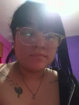 Cam4 Live Porn of yamila36