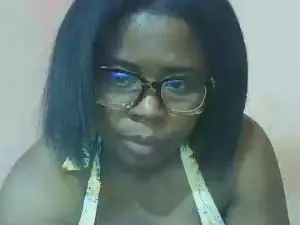 Cam4 Live Sex of carina53