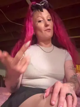 Cam4 Live Porn of wetNwildPim