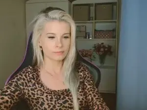 Cam4 Sex Chat of KristineSensual