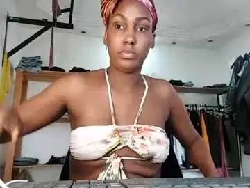 Chaturbate Live Sex Cam of ravenbby