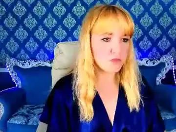 Chaturbate Live Sex Cam of kirra_salute