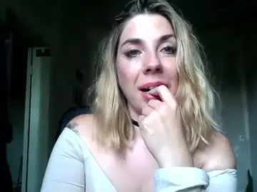 Chaturbate Adult Video Chat of sweetypows1
