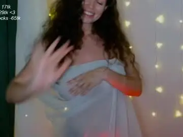Chaturbate Live Sex Cam of leia_bell