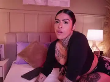 Chaturbate Watch Live Sex Cams of curvyliciouss