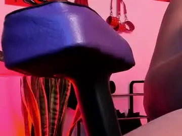 Chaturbate Free Live Porn of kenia_thompsom01