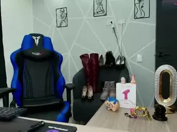 Chaturbate Live Sex of sara_moon3