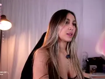 Chaturbate Best live sex cam show of ashley2004_